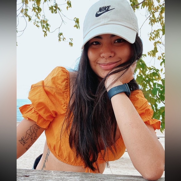 Meet your Posher, Justine - Picture 1 of 1